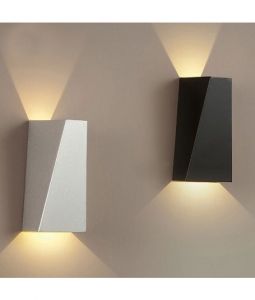 Đèn vách chống thấm LM22355CT